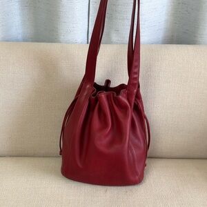 Vintage Coach bucket shoulder bag.